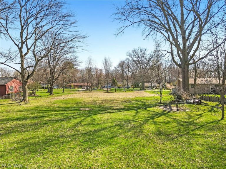 27050 Hilliard Boulevard, Westlake, OH - Photo 4