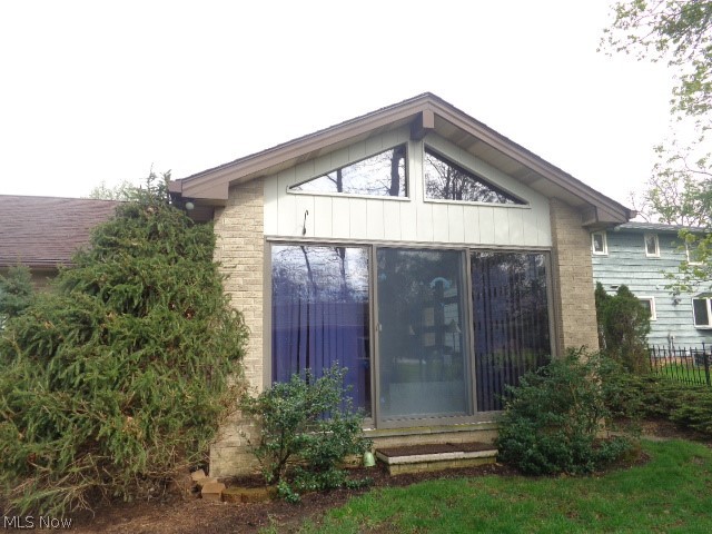 7422 Dogwood Lane, Parma, OH - Photo 6