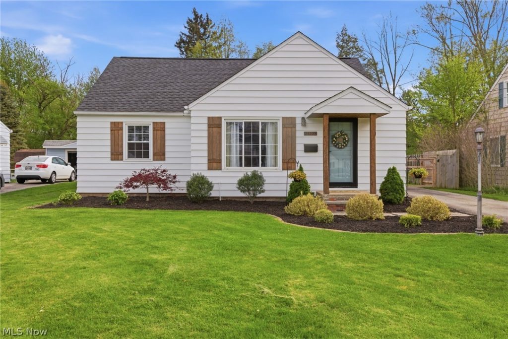 24193 Hedgewood Avenue, Westlake, OH