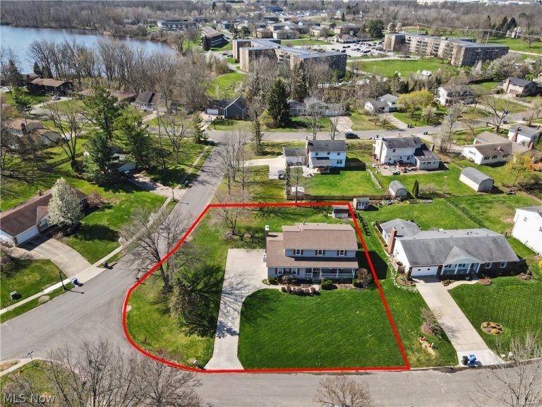 414 Scala Drive, Stow, OH - Photo 2