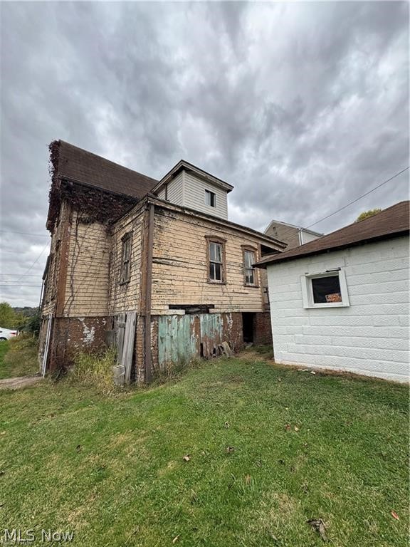 806 Carlisle Street, Martins Ferry, OH - Photo 8