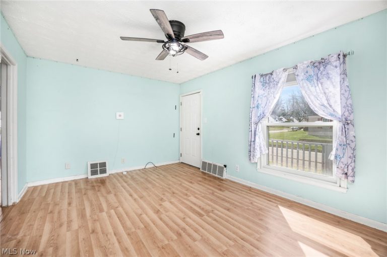 1293 Tioga Avenue, Akron, OH - Photo 6