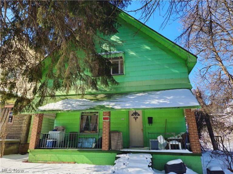 301 Mckee Street, Steubenville, OH - Photo 2
