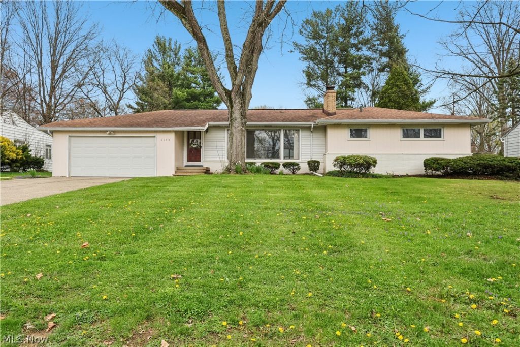 3143 Morewood Road, Fairlawn, OH