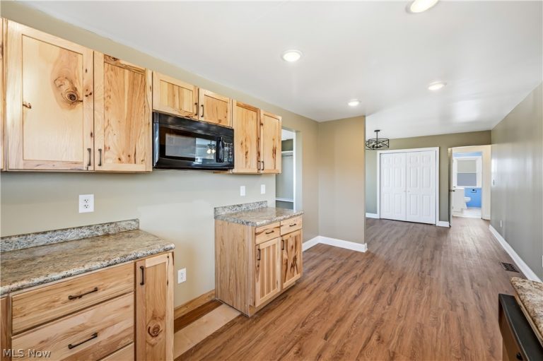 335 11th Street, Sebring, OH - Photo 5
