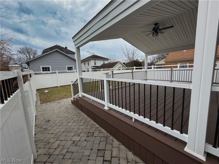 2012 Fairmont Avenue, Steubenville, OH - Photo 2
