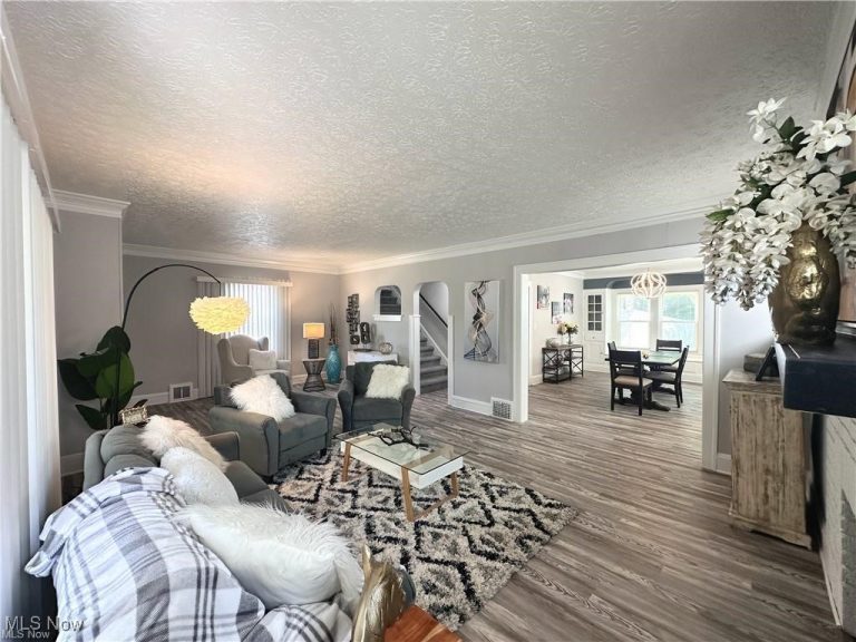 3277 Cedarbrook Road, Cleveland Heights, OH - Photo 5