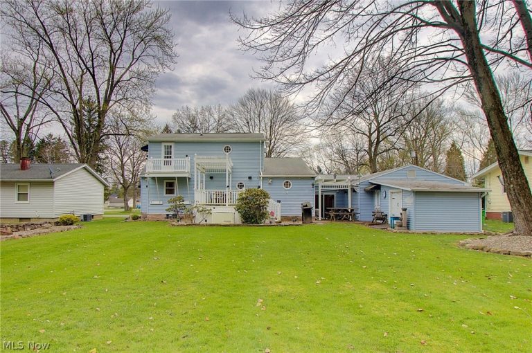 2229 Western Avenue, Alliance, OH - Photo 6