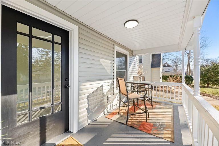 1933 10th Street, Cuyahoga Falls, OH - Photo 2