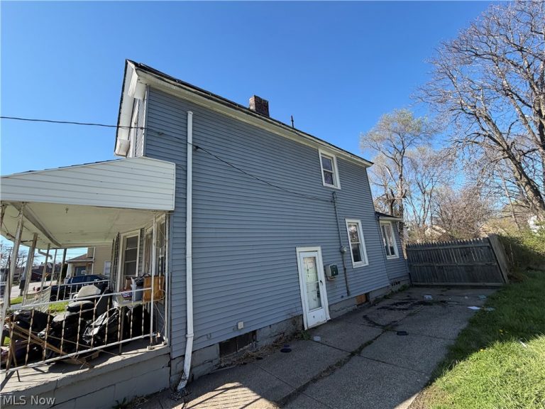 3569 Independence Road, Cleveland, OH - Photo 5