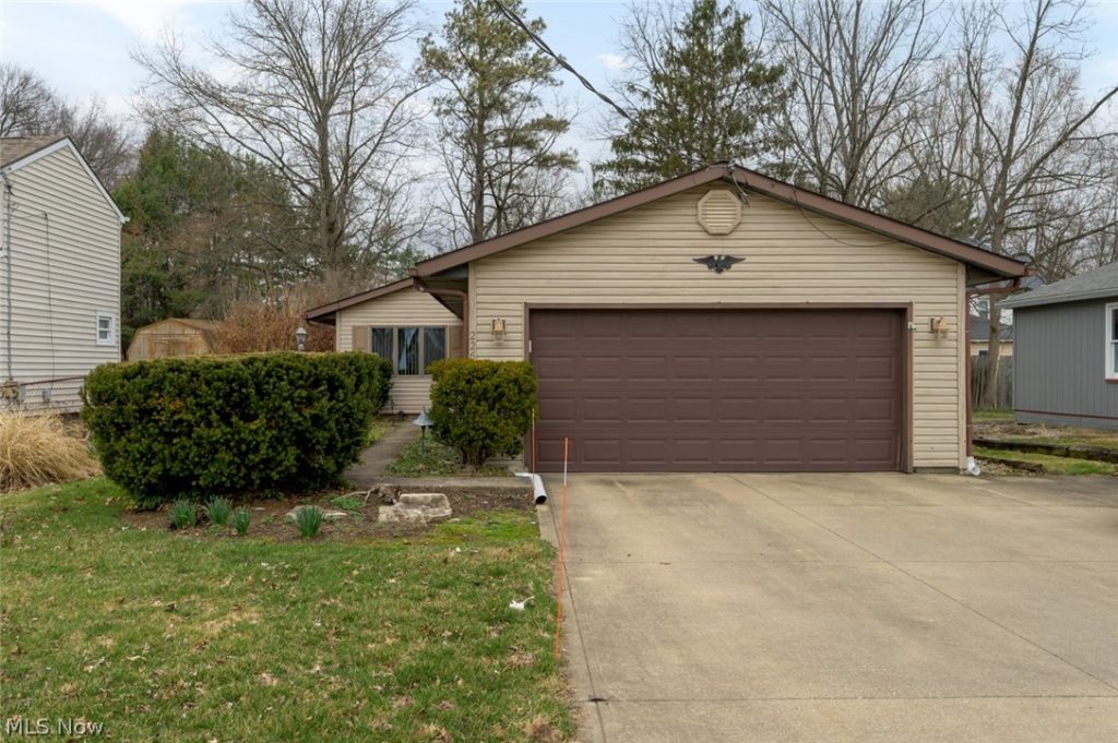 226 North Avenue, Ravenna, OH