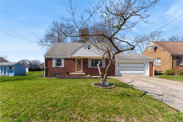 455 Royer Avenue, North Canton, OH, 44720