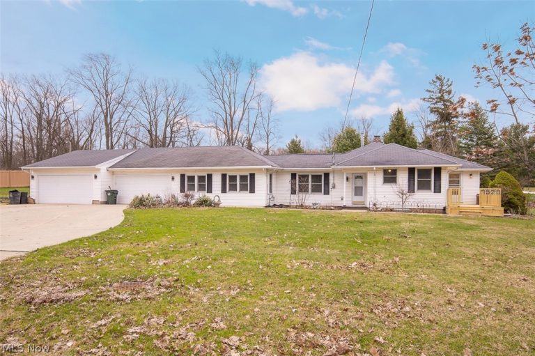 7520 Wallings Road, North Royalton, OH - Photo 3