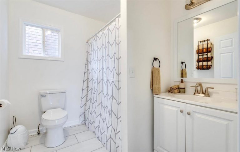 4924 Pearl Road, Cleveland, OH - Photo 6