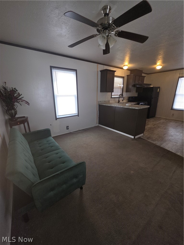 8269 Russell Lane, Cleveland, OH - Photo 6