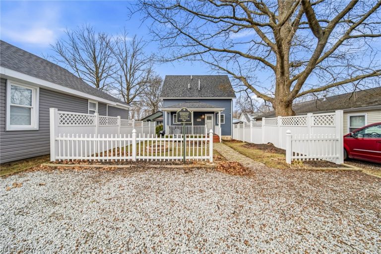 4890 Francis Drive, Geneva, OH - Photo 4