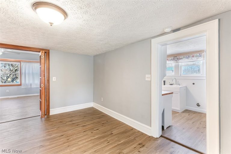 85 Maple Drive, Hudson, OH - Photo 3