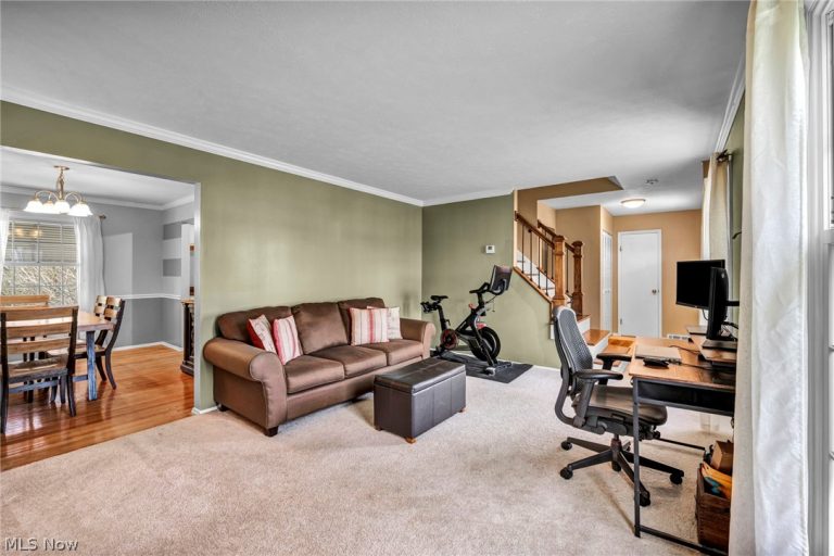 5862 Gareau Drive, North Olmsted, OH - Photo 5