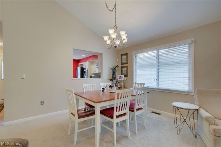 1027 Heath Way, Stow, OH - Photo 5