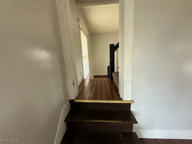 2329 Winfield Way, Canton, OH - Photo 4