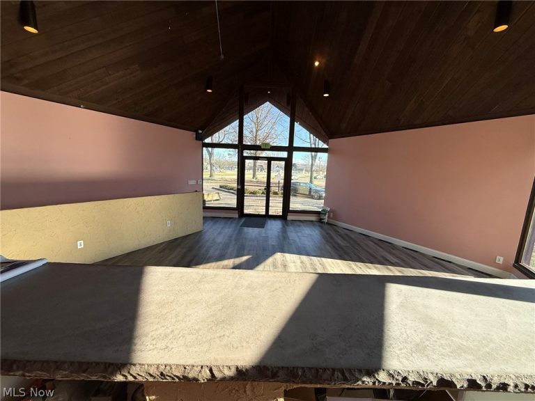 10804 Wilkshire Boulevard, Bolivar, OH - Photo 6