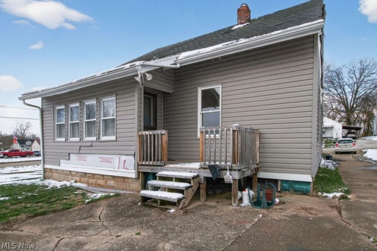 4420 14th Avenue, Parkersburg, WV - Photo 3