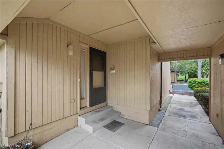 1416 Loop Road, Kent, OH - Photo 2