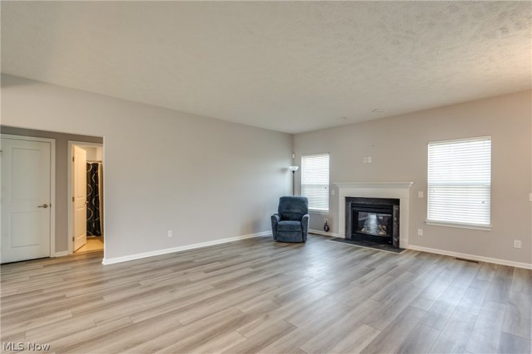 6667 Leestone Avenue, Canton, OH - Photo 8