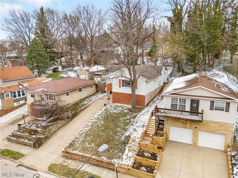 405 Baldwin Road, Akron, OH, 44312