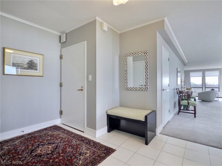 1 Bratenahl Place #1009, Bratenahl, OH - Photo 2