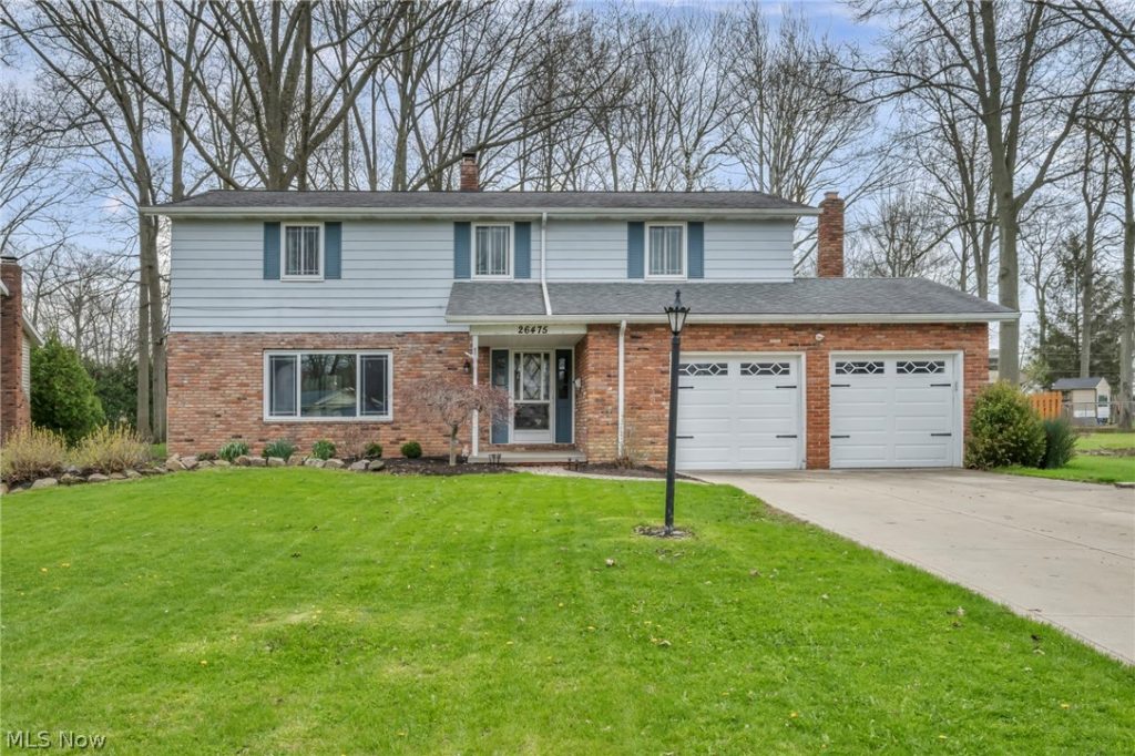 26475 Sudbury Drive, North Olmsted, OH