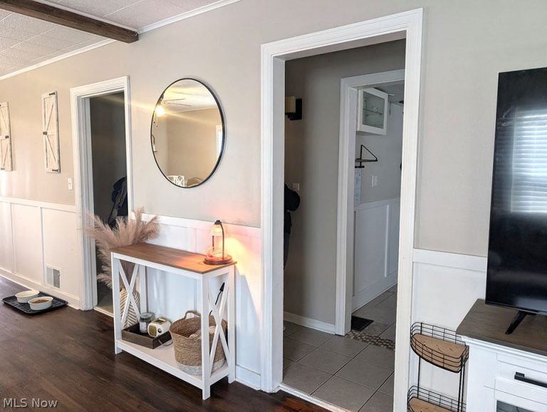 7046 Southern Boulevard, Youngstown, OH - Photo 5