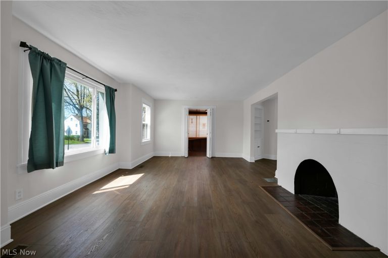 17303 Invermere Avenue, Cleveland, OH - Photo 5