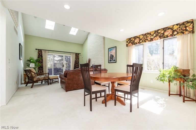 4 Chelsea Court, Beachwood, OH - Photo 5