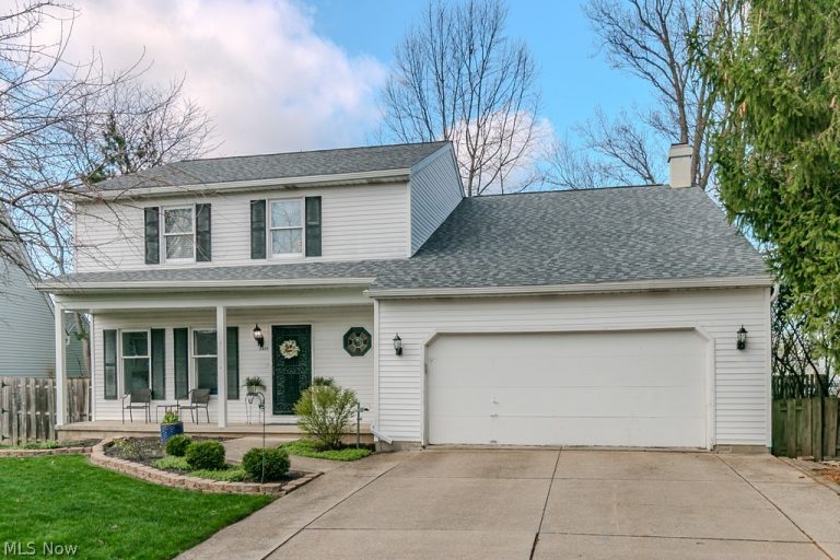 5459 Oak Ridge Drive, Willoughby, OH - Photo 3