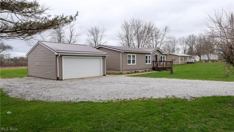 8698 Pierce Road, Garrettsville, OH - Photo 5