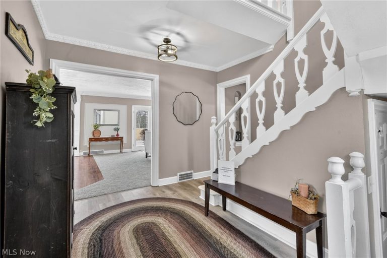 9461 Whalers Cove, Mentor, OH - Photo 6