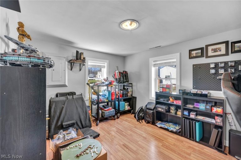 717 Garfield Avenue, Alliance, OH - Photo 8