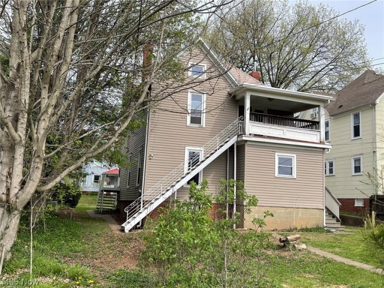 228-230 Oakwood Avenue, Marietta, OH - Photo 5