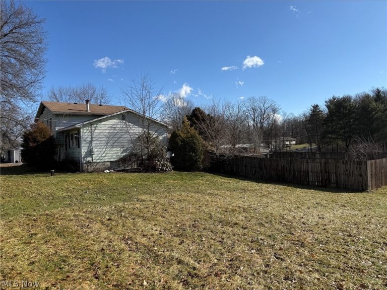 2454 Woodsdale Road, Salem, OH - Photo 5