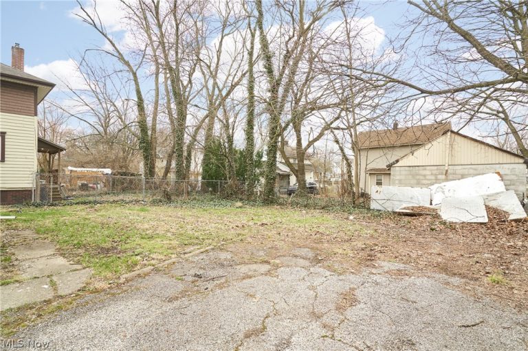 772 Brown Street, Akron, OH - Photo 4