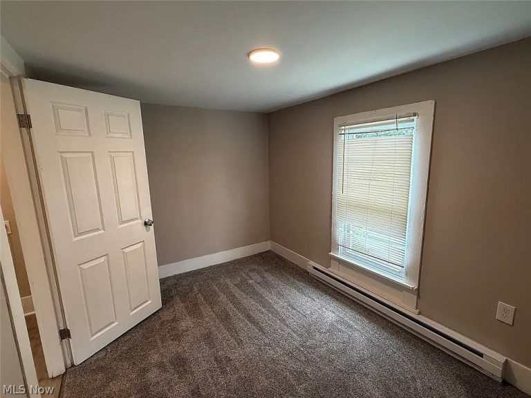 323 columbus Street #325, Elyria, OH - Photo 5