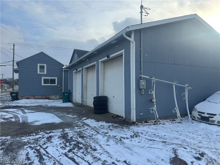 403 Nassau Street, East Canton, OH - Photo 5