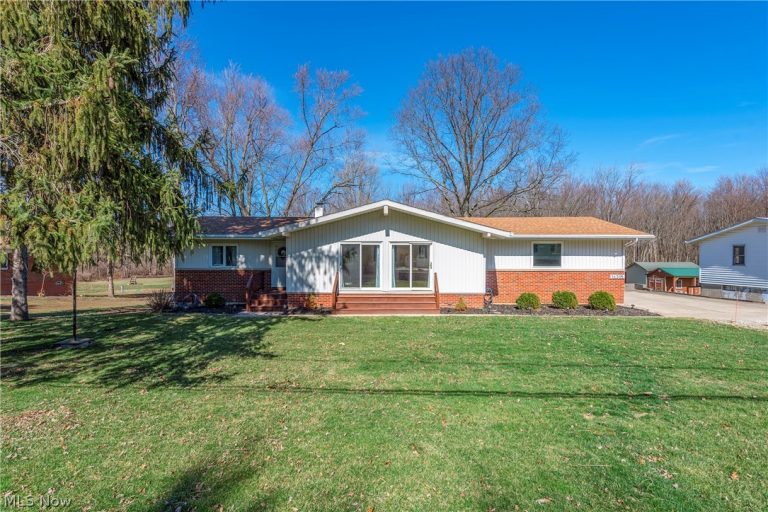 16305 Sperry Road, Vermilion, OH, 44089