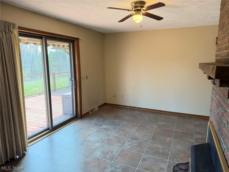 8258 Elyria Road, Shreve, OH - Photo 8