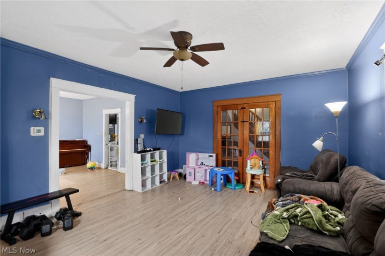 788 Caledonia Street, Youngstown, OH - Photo 5