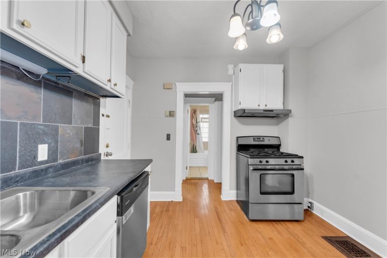 1289 115 Street, Cleveland, OH - Photo 6