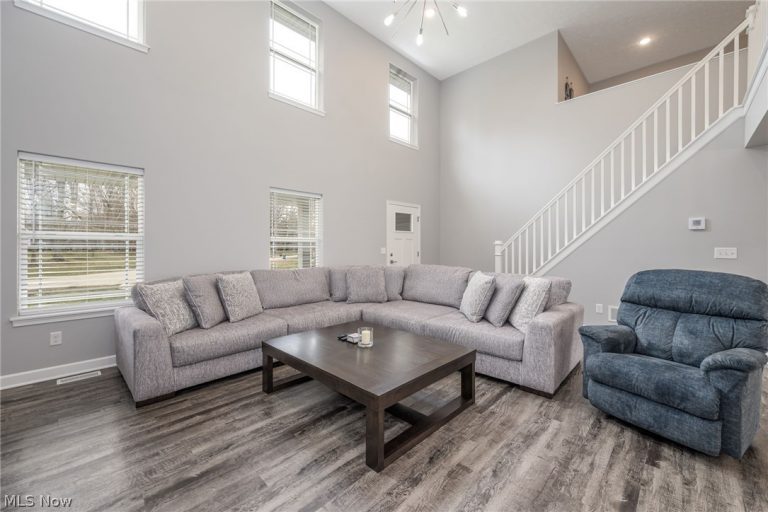1330 Chelton Drive, Kent, OH - Photo 4