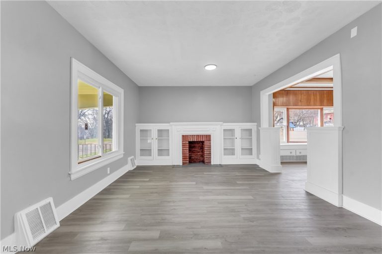 516 Whitney Avenue, Akron, OH - Photo 6