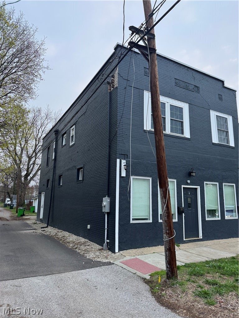 667 Park Avenue, Barberton, OH - Photo 3